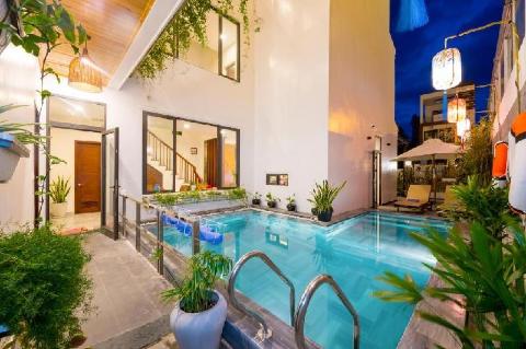 9a140b62fd959a201d6ea139925fdf33