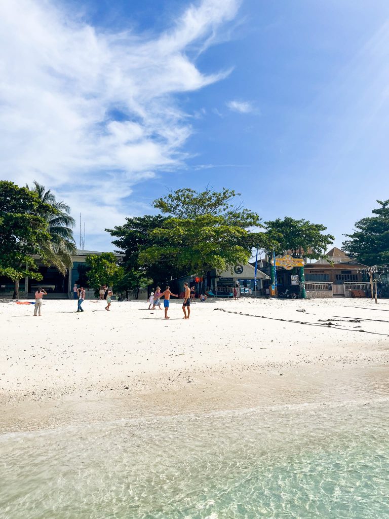 De 5 leukste activiteiten in Koh Lipe 6 Heldere zee Koh Lipe Thailand