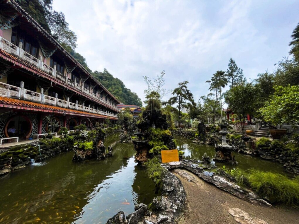 Ipoh Temple Kek Lok Tong