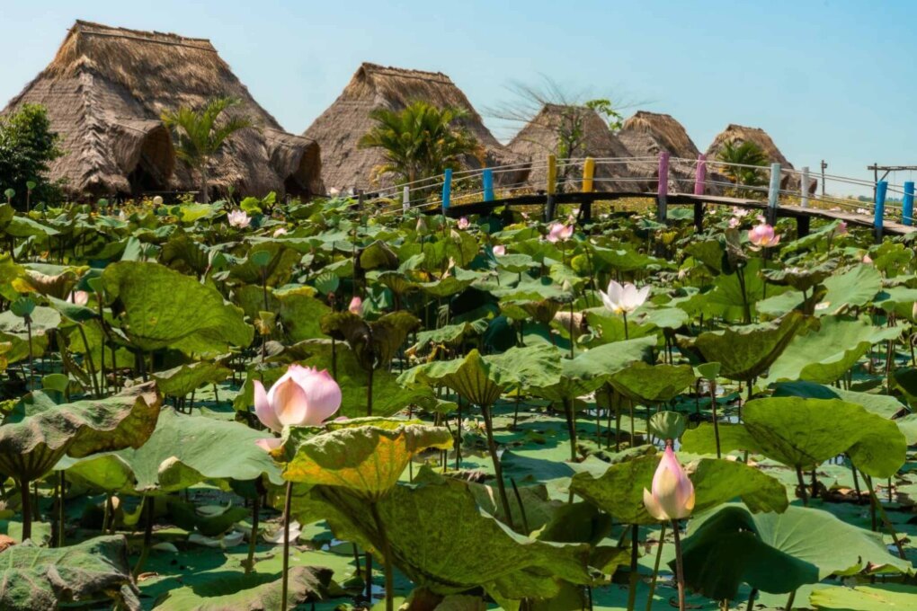 Travel itinerary Cambodia in 2 weeks 3 Cambodian cottages