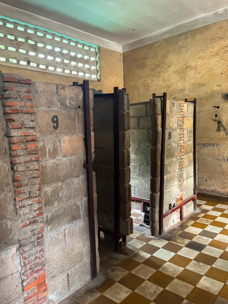 De S21 Tuol Sleng gevangenis en de Choeung Ek Killing Fields in Phnom Penh 5 Phnom Penh S21 gevangenis