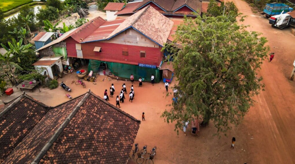 Dit moet je weten voor je naar Cambodja gaat: 8 belangrijke feiten 14 Vrijwilligerswerk in local village Cambodja