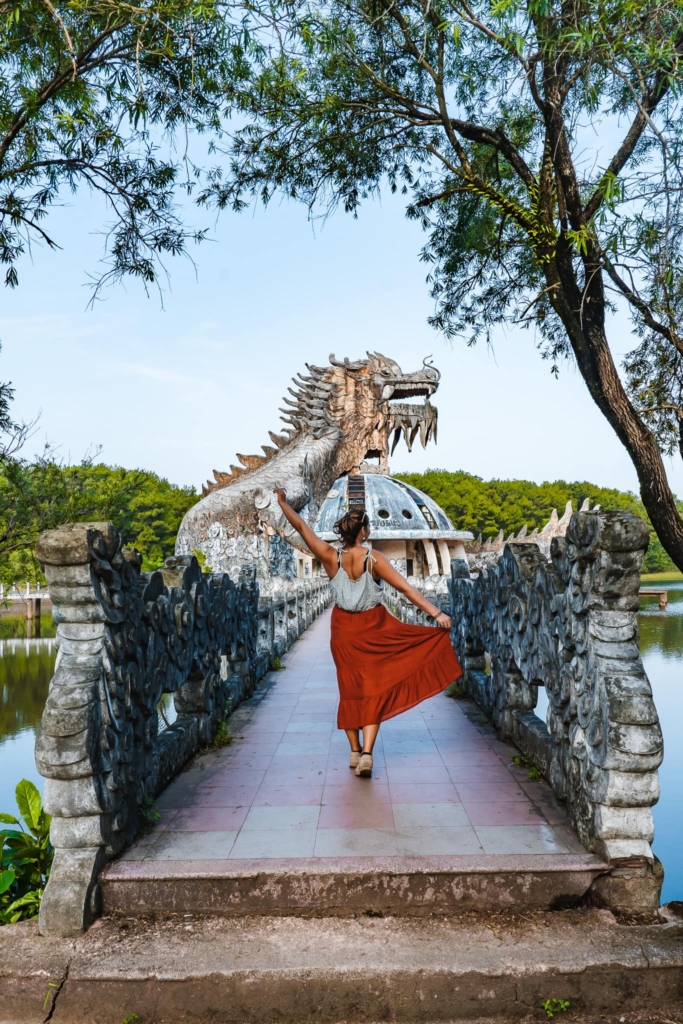 Tip: visit the abandoned water park in Hué 1 Hué abandoned water park