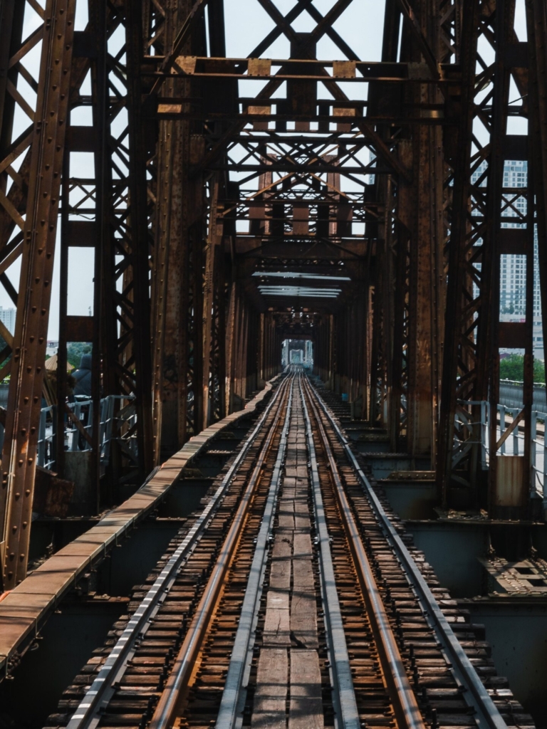 Vietnam travel itinerary 4 weeks 38 Train bridge Hanoi