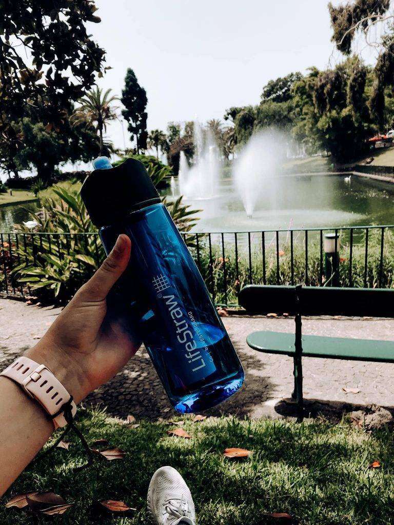 Onze 5 favoriete duurzame reisproducten 1 Lifestraw waterbottle