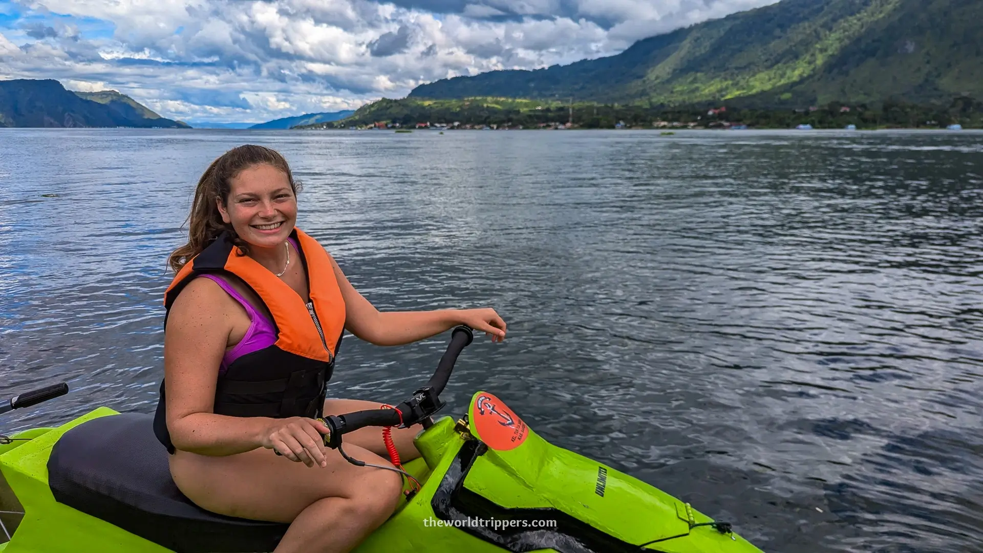 Jetski Lake Toba