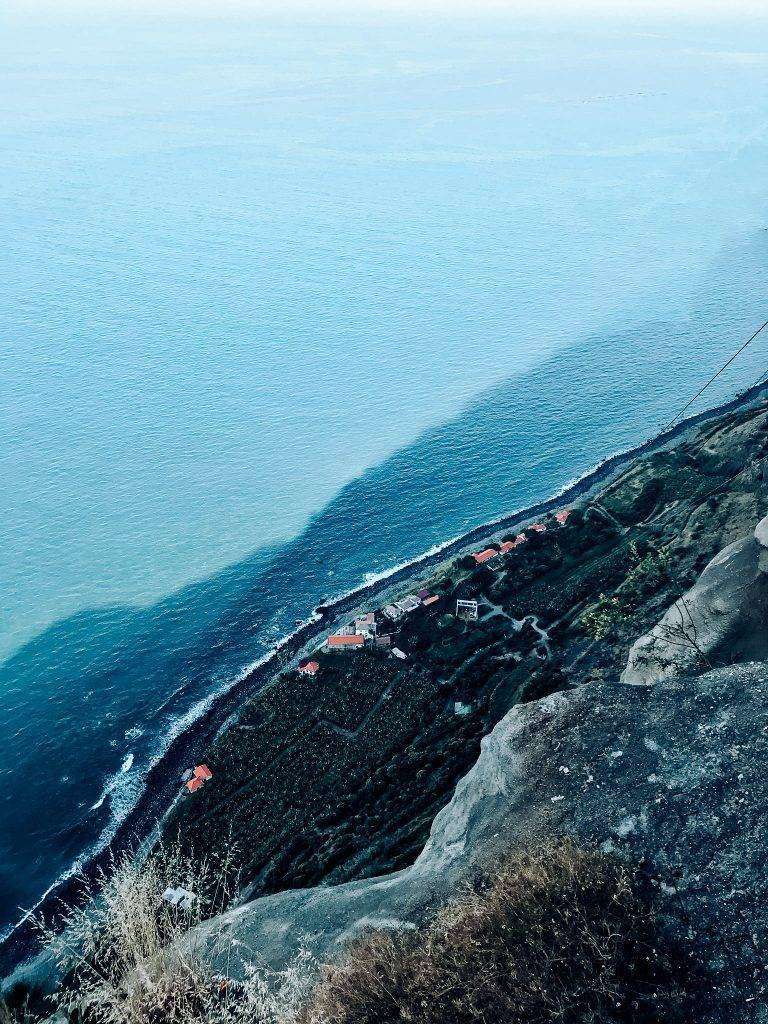 Reisroute Madeira: rondreis in 2 weken 4 Klif van Madeira